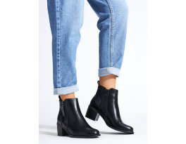 Trendy dámské  kotníčkové boty  na plochém podpatku