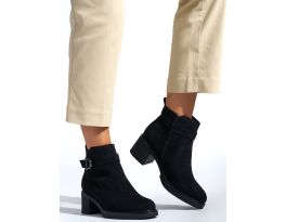 Originální černé  kotníčkové boty dámské na širokém podpatku