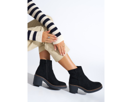 Originální černé dámské  kotníčkové boty na širokém podpatku